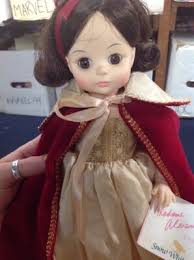 Snow White Collectible Disney Character in box Vintage Madame Alexander  Doll