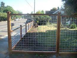 Galvanized Mesh Gate 14 Ft Art Google Search Hog Wire Fence Wire Fence Metal Fence