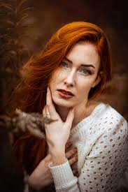 If you're looking for something a little different for your family portrait  this year! This is my family 🙂 Canon R6 85mm