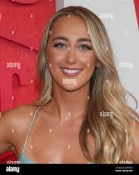 Amy Melrose's Instagram, Twitter & Facebook