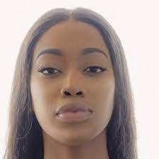 Anne More's Instagram, Twitter & Facebook