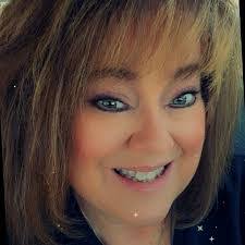 Lisa Rial's Instagram, Twitter & Facebook