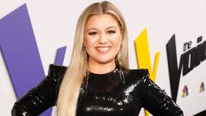 It is a very famous american singer. American Idol Alum Kelly Clarkson Opens Up About Career Doubts Following Season 1 Win Fox News