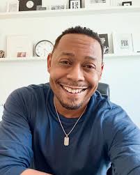 Christopher Murphy (@christophermurphybooks) • Instagram photos and videos