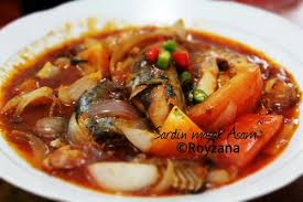 Pengolahan saos asam manis bila ingin terasa lebih pedas bisa ditambahkan cabai masakan indonesia yang memakai saus asam manis misalnya ikan asam manis. Resepi Ikan Sardin Masak