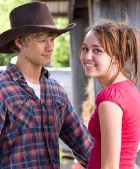 Jackson rod stewart (jason earles) is the older teenage brother of miley stewart and son of robby stewart (he is possibly named after singer rod stewart). Hannah Montana Der Film Jetzt Neu Auf Dvd Seite 3 Bravo