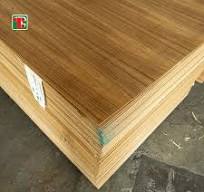 Compensato impiallacciato in teak cinese 3 mm - venature di ...