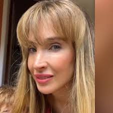 Uhhhh, I don't know if they thought this out #galgadot #rachelzegler  #snowwhite #disney