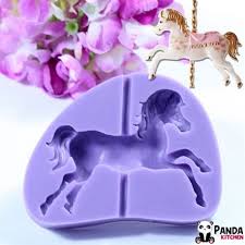 Moule Pate A Sucre Cheval Carrousel Silicone Panda Kitchen Decoration Gateau Facile Comment Decorer Un Gateau Moule Chocolat
