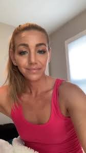 Amber Ream's Instagram, Twitter & Facebook