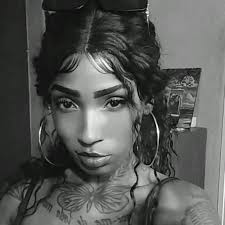 Leona Black (@leonablack_) • Instagram photos and videos