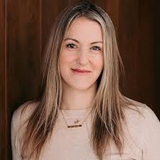 Olivia Strauss Is Running Out of Time: A Novel: Brown, Angela:  9781662516351: Amazon.com: Books