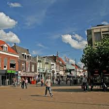 Doetinchem heeft veel verrassingen in petto en ook in de omgeving is genoeg fraais te ontdekken parkeren kan in doetinchem op verschillende plekken. Kippie Doetinchem Kippie Nl