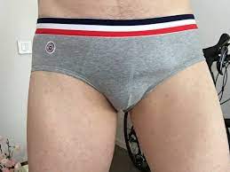 Ladies, which looks better on me. briefs, or boxer briefs. | LPSG
