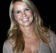 Is a former dutch field hockey player of portuguese descent. Rijkste Bn Ers Guus Hiddink Frans Bauer En Ron Brandsteder Show Ad Nl
