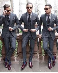Brautigam Anzug In Anthrazit Massgeschneidert Und Figurnah L Brautigam Anzug Massanzug Brautigammode Noivasdobr Manner Anzug Slim Fit Anzuge Anzug Herren