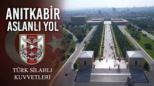 Hürriyet kulesi aslanlı yol'un sol başında bulunmaktadır. Anitkabir Aslanli Yol Youtube