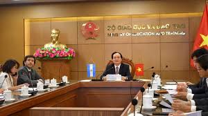 Bộ trưởng bộ quốc phòng ngô xuân lịch. Bá»™ TrÆ°á»Ÿng Phung Xuan Nháº¡ Há»™i Ä'am Vá»›i Bá»™ TrÆ°á»Ÿng Giao Dá»¥c Argentina