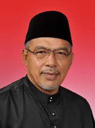 Rakyat kelantan diminta bersabar dengan masalah ketiadaan dan kekurangan bekalan air bersih yang kritikal di kebanyakan. Kadar Kemiskinan Di Kelantan Menurun Semasa Kelantan