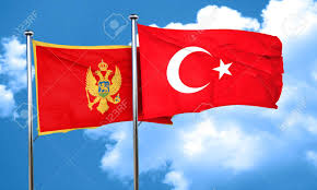 Im aufstand gegen die niederländer spielten die farben eine wichtige rolle als erinnerung an die erfolglosen unabhängigkeitskämpfe 1789 in den österreichischen niederlanden. Montenegro Flagge Mit Der Turkei Fahne 3d Rendering Lizenzfreie Fotos Bilder Und Stock Fotografie Image 58553293