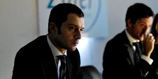 Ha fatto pure un condono. Il Venditore Di Medicine Recensione Livido Ritratto Di Un Italia Corrotta E Squassata Dalla Crisi Nuovo Cinema Locatelli