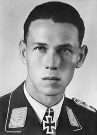 Image of Otto Ernst Remer (b/w photo)