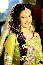 Pin On Mehndi Bridal Makeup