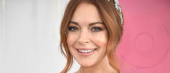 'the challenge' star, kailah casillas, arrives as a new vip host on 'lindsay lohan's beach club' this week, and we caught up with her for exclusive scoop on what it was like. Lindsay Lohan Und Co Spielen Girls Clubs Telefonat Nach Promiflash De