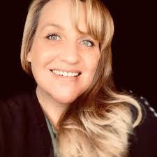 Rebecca Paulin's Instagram, Twitter & Facebook