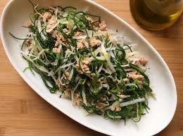Home » ricette vegetariane » insalata » insalata di carote e ravanelli daikon. Insalata Di Agretti E Daikon Con Fiocchi Di Tonno Una Giapponese In Cucina