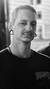 85mm Portraits. I did edit the photos but not by much. They are identical  to the non edit versions. 1st photo is B&W Portrait. 2nd Photo is normal  Portrait, no filters. #VivoX100Ultra