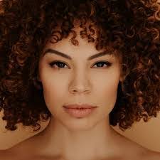 Cindy Mena's Instagram, Twitter & Facebook