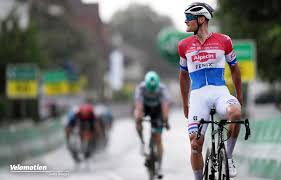 1 day ago · dutchman van der poel, 26, crashed on the first of seven laps and retired with two laps remaining of the course that was designed by south african nick flores. Tour De Suisse 2 Van Der Poel Siegt Vor Schachmann