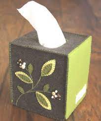 Jika ingin menghias rumah dan memiliki tempat tisu yang lain dari biasanya maka membuat tempat tisu dari bubur kertas bisa menjadi alternatif pilihan yang bagus. Cara Membuat Tempat Tissue Dari Kain Flanel Dan Kardus Lengkap Beserta Gambarnya Diadona Id