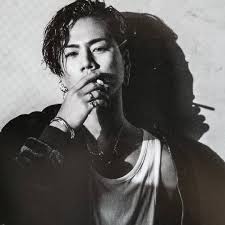 やーっと臣が来たー 朝早くに近くのクロネコヤマトさんから配達中になってたのに今頃とか 今までどこでなにしてたー これフォトブックヤバいよ めっちゃカッコいい めっちゃ分厚い 全部臣ーーー タバコ咥えてる臣が堪 広臣 三代目j soul brothers