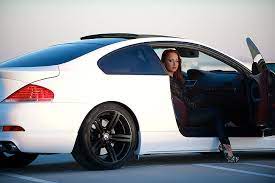 Hd Wallpaper Bmw M6 E63 White Side View Woman Wallpaper Flare