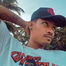 Profile for Justine Cadiz