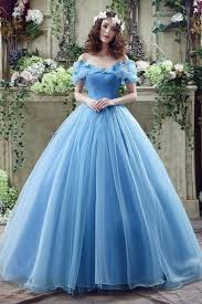 Hochzeitskleid dunkelblau aufspüren ist keine herausforderung. Hochzeitsdekoration In Blau Der Trend Fur 2018