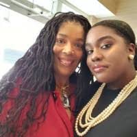 Robin Bruner's Instagram, Twitter & Facebook