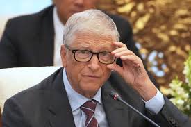 Bill Gates announces plan to give 'virtually all' his money away and end  the Gates Foundation in 20 years