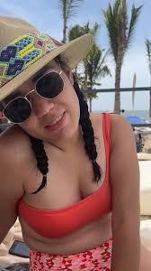 Cómo estás, te ves bien eh? 😂😂😂