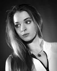 Krista Pryor's Instagram, Twitter & Facebook