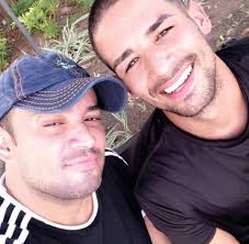 Con “tío cuchin”, uno de los seres que más amo en este mundo. Gracias por  siempre complacerme y regalarme este ratito. ¡Te amo chenchoooo! 😘😘 (El  rey de corazones, Manny Manuel)