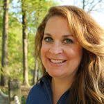 Janelle Upton's Instagram, Twitter & Facebook