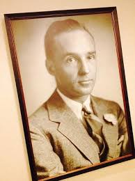 Edsel & Eleanor Ford House Gate House