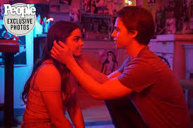 Tiktok Sensation Addison Rae Makes Her Big Screen Debut In He S All That First Look Addison Kourtney Kardashian Celebrity News