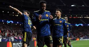 Anthony elanga, 19, aus schweden ⬢ position: Ug0ayj2xvm7iem