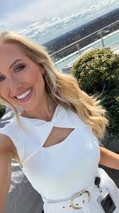 Cecelia Gill's Instagram, Twitter & Facebook