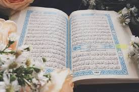 Allohummar_hamni bilqur'aan, ya allah rahmatilah saya dengan al qur'an. 7 Manfaat Membaca Alquran Di Rumah Secara Rutin