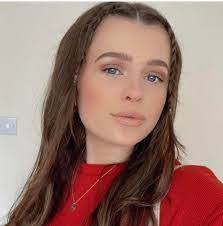 Alisha Kaiser's Instagram, Twitter & Facebook